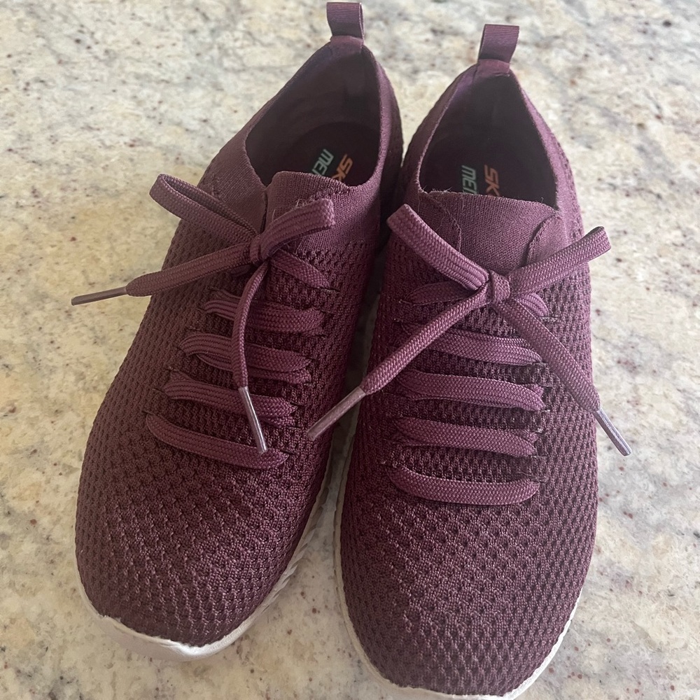 Skechers Women's Maroon Knit Sneakers